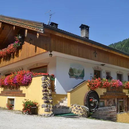 Apartamento Casanova Nelle Dolomiti *